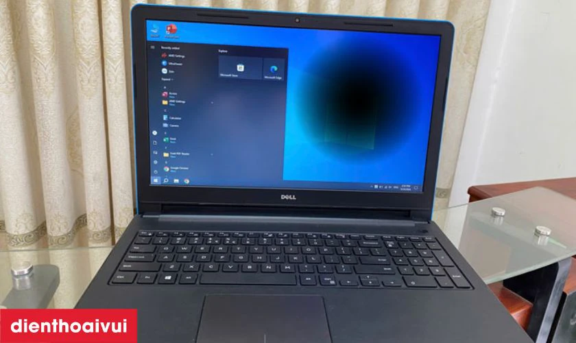 Dấu hiệu cần thay màn hình laptop Dell Inspiron 3559