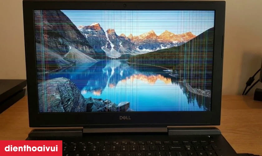 Thay m&agrave;n h&igrave;nh laptop Dell Inspiron 7577