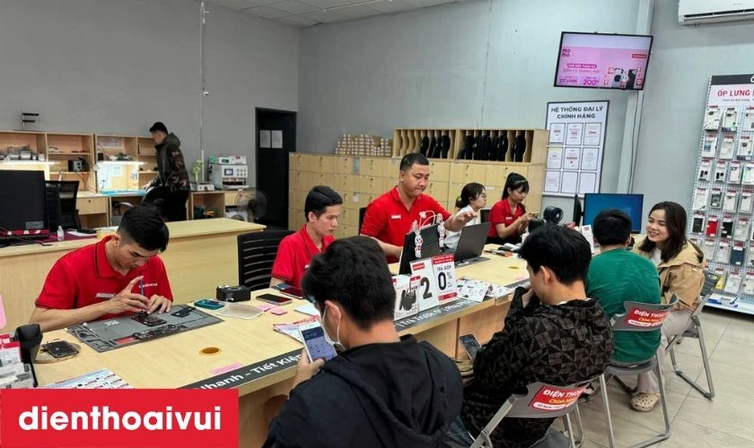 Sửa máy tại Điện Thoại Vui