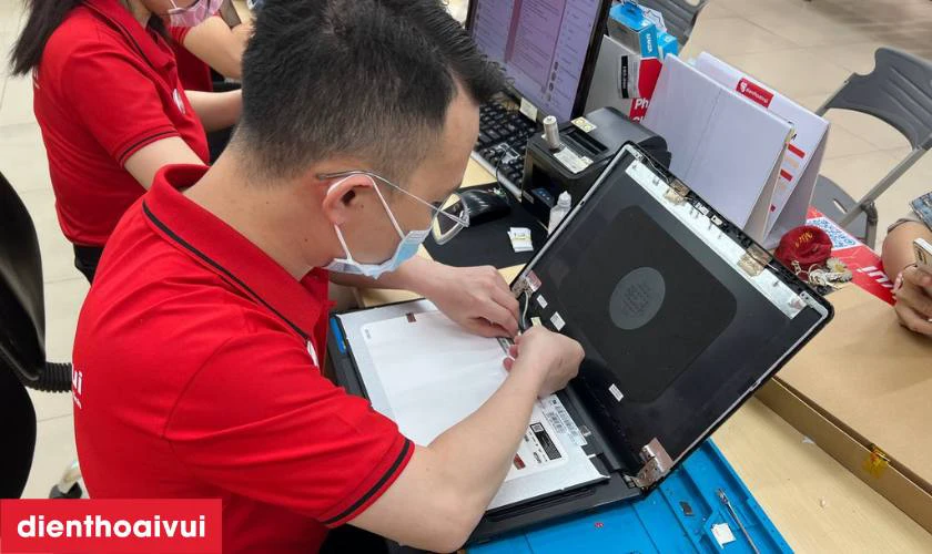 Dịch vụ thay màn hình laptop Dell Latitude 12 e7240