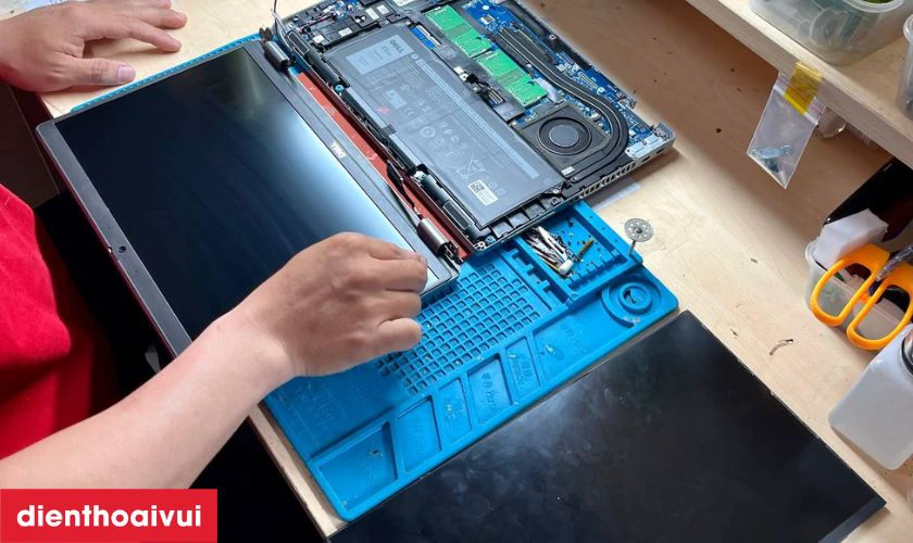 Thay thế màn hình Dell Latitude 14 E6430
