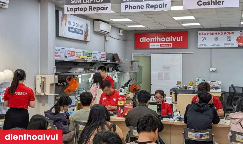 Vì sao lại chọn dịch vụ thay màn hình laptop Dell tại Điện Thoại Vui?