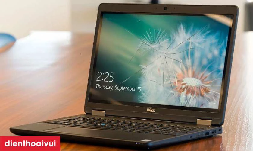 Dấu hiệu cần thay màn hình laptop Dell Precision 15 3510
