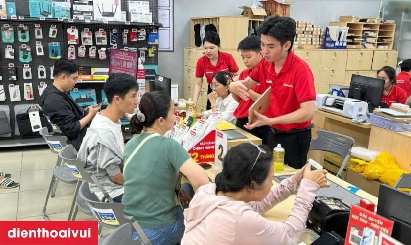 Quy tr&igrave;nh thay m&agrave;n h&igrave;nh laptop Dell Vostro 5620 gi&aacute; tốt, lấy liền tại Điện Thoại Vui