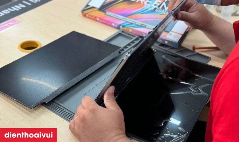 Sau khi lắp đặt xong, kỹ thuật viên sẽ kiểm tra lại một lần nữa