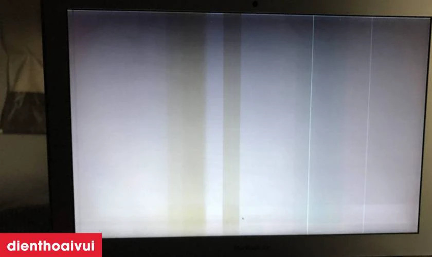 Dấu hiệu màn hình laptop HP Pavilion 14 AL106TX bị lỗi cần thay ngay