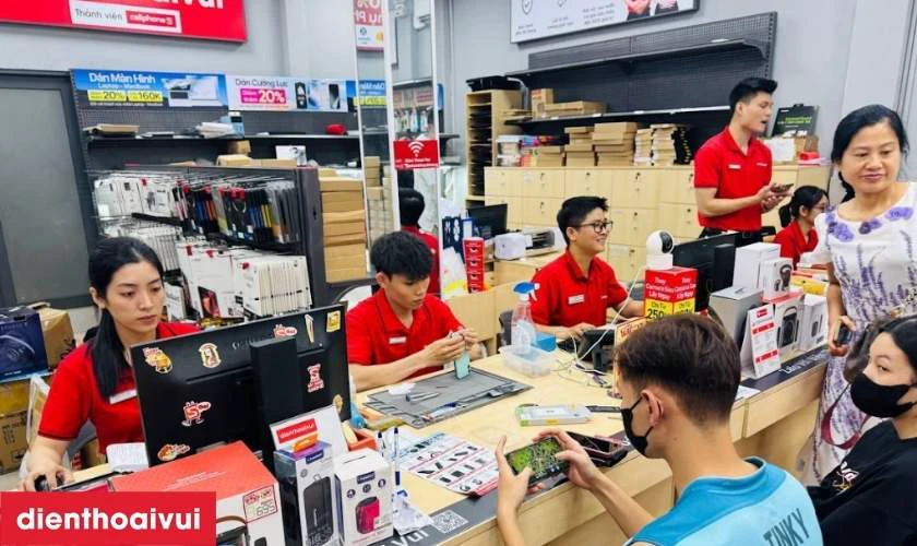 Quy tr&igrave;nh thay m&agrave;n h&igrave;nh laptop HP Pavilion 14 CE3510SA lấy liền tại Điện Thoại Vui