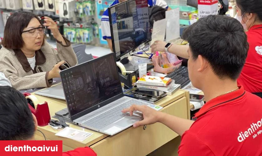 Quy trình thay màn hình laptop HP Pavilion