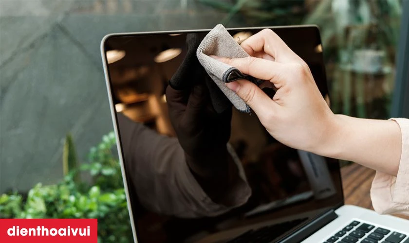 Mẹo bảo quản m&agrave;n h&igrave;nh laptop HP Pavilion X360 14 CD0522SA sau thay