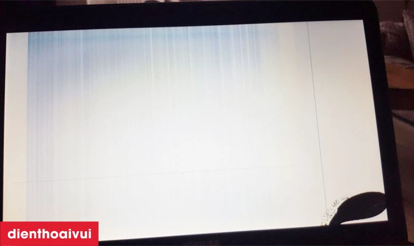 Dấu hiệu cần thay màn hình laptop HP Pavilion X360 15 CR0037WM