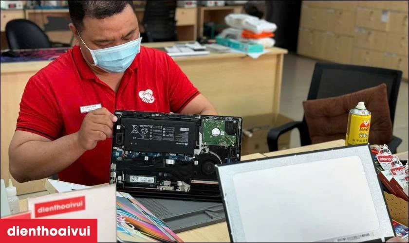 Giải pháp thay màn hình laptop HP ProBook 820