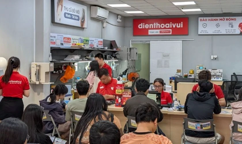 Quy trình thay màn hình Laptop quận 10 tại Điện Thoại Vui