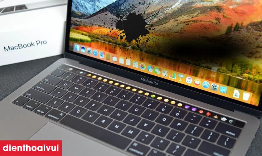 Màn hình MacBook bị chảy mực