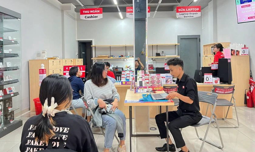 Thay màn hình MacBook Quận 4