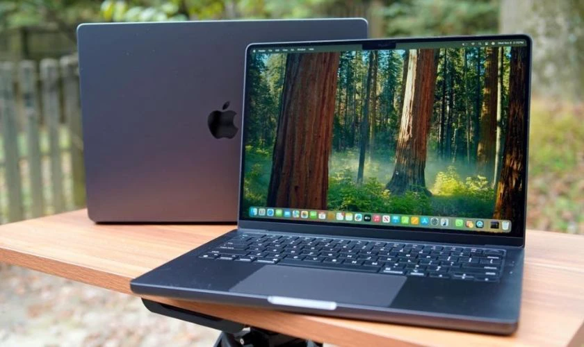 Thay màn hình MacBook quận Bình Tân