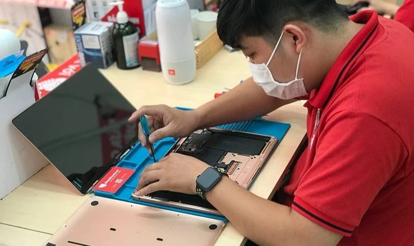 Tiêu chí lựa chọn địa chỉ thay màn hình MacBook Quận Gò Vấp
