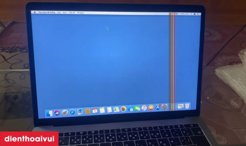 Những biểu hiện màn hình Macbook Retina 2017 bị hỏng cần thay