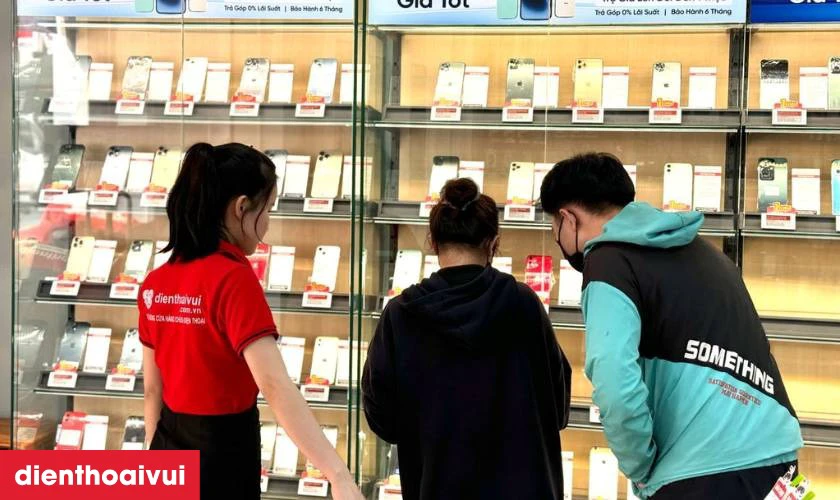 Dịch vụ thay màn hình OPPO Reno 7Z lấy liền tại Điện Thoại Vui
