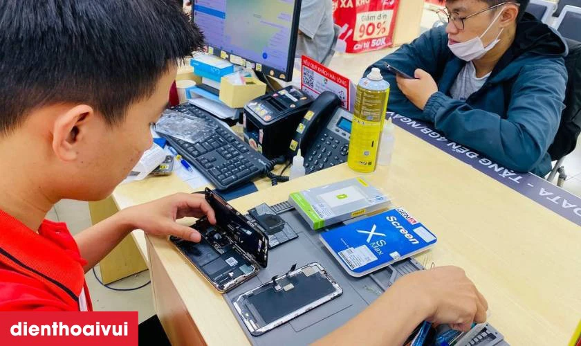 Vì sao bạn nên thay màn hình Oppo A32 2020 chính hãng GENA loại Pro tại Điện Thoại Vui