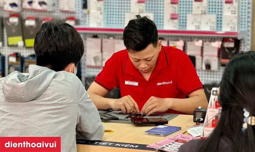 Thay màn hình OPPO có tốn thời gian không?