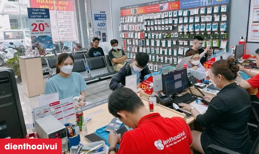 Có nên thay màn hình OPPO F11 Pro hãng Safety không
