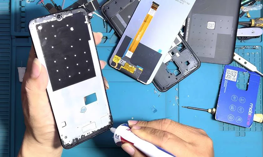 Thay màn hình OPPO quận 1