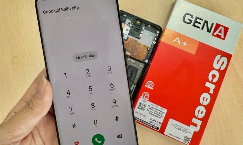 Yếu tố ảnh hưởng đến giá thay màn hình OPPO quận Nam Từ Liêm
