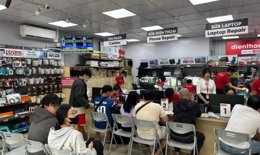 Tiêu chí lựa chọn địa chỉ thay màn hình OPPO quận Thanh Xuân