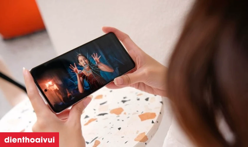 Những th&ocirc;ng tin cần biết khi thay m&agrave;n h&igrave;nh OPPO Reno 12F