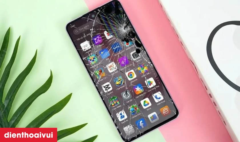 Khi n&agrave;o cần thay m&agrave;n h&igrave;nh Oppo Reno 13F