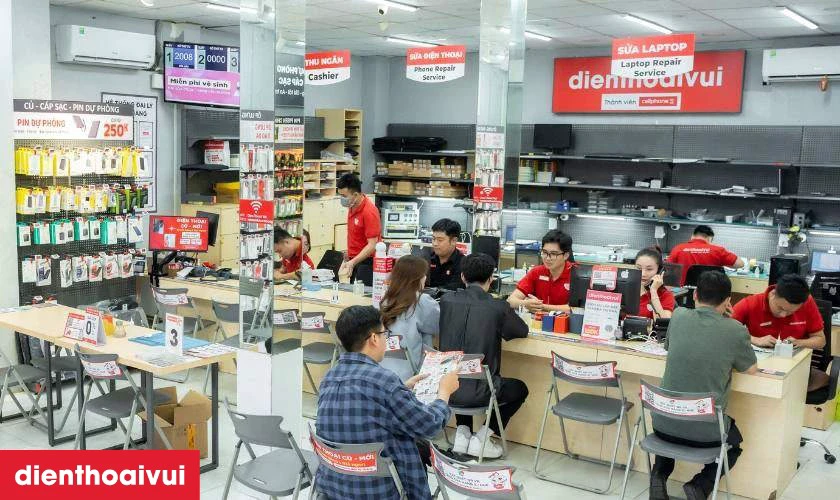 Quy tr&igrave;nh Thay m&agrave;n h&igrave;nh Oppo Reno 13F chuy&ecirc;n nghiệp, lấy liền tại Điện Thoại Vui