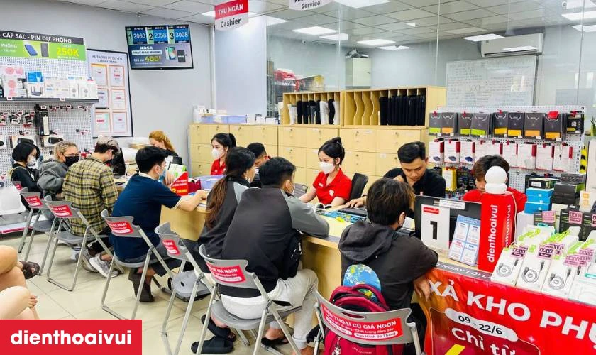 Vì sao bạn nên thay màn hình Oppo Reno 5 Lite chính hãng GENA loại A+ tại Điện Thoại Vui