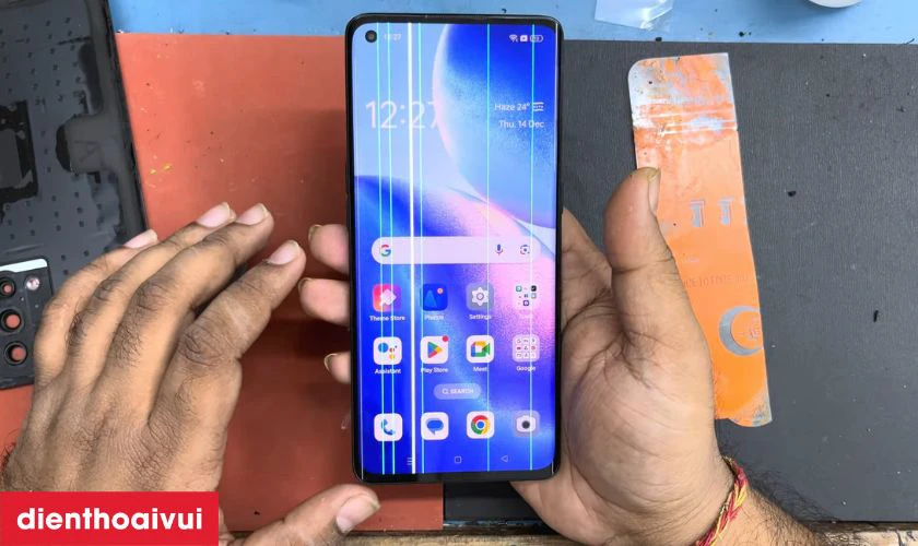 Màn hình OPPO Reno 5 Pro xuất hiện sọc