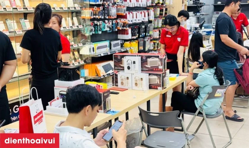 Cửa hàng thay màn hình Oppo Reno 5K ở đâu chính hãng, giá rẻ tại TPHCM, Hà Nội?