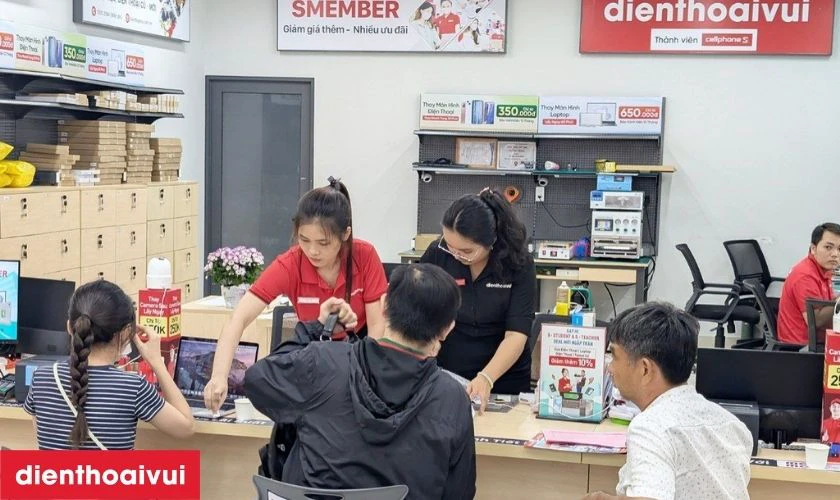 Kiểm tra Realme 5s và hoàn thiện lắp ráp