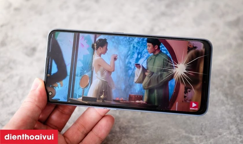 Trường hợp cần thay m&agrave;n h&igrave;nh Realme 7 Pro