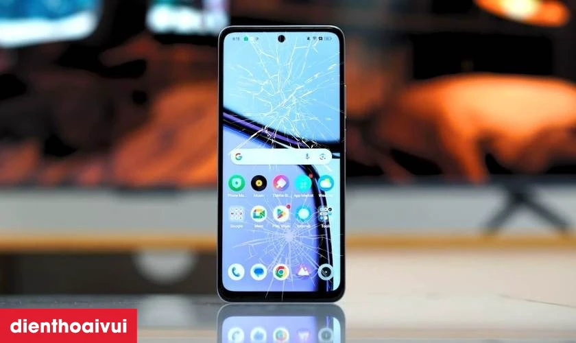 Khi n&agrave;o cần thay m&agrave;n h&igrave;nh Realme C65?