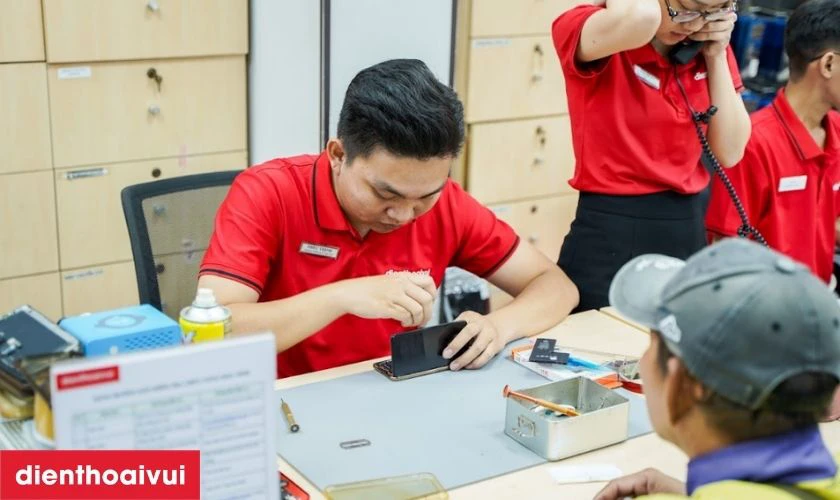 Linh kiện chất lượng, nguồn gốc r&otilde; r&agrave;ng, hiển thị đẹp, cảm ứng mượt