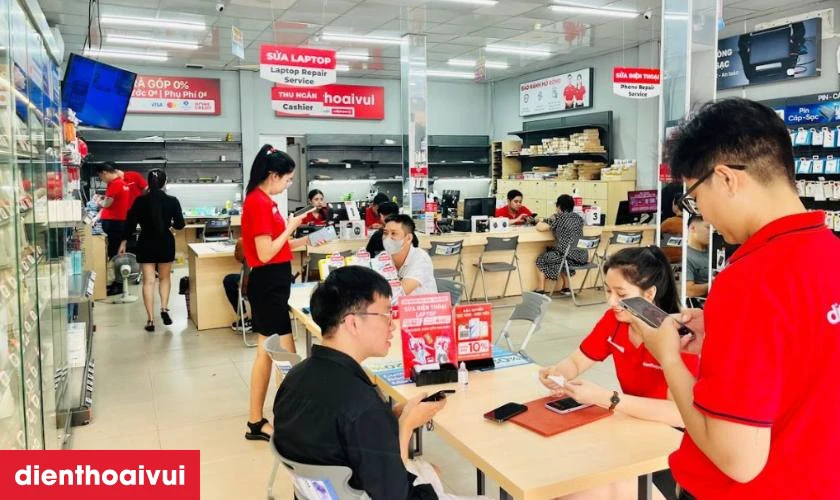 Vì sao bạn nên thay màn hình Realme Q chính hãng GENA loại Pro tại Điện Thoại Vui