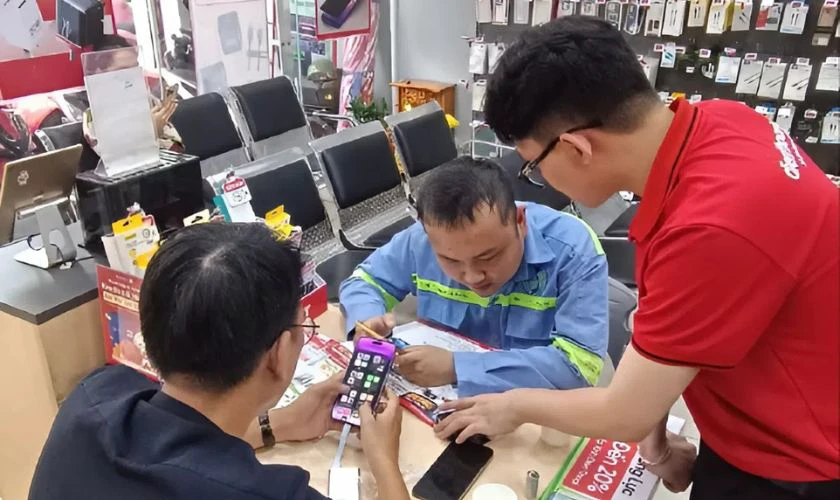 Bàn giao Samsung và hướng dẫn sử dụng màn hình