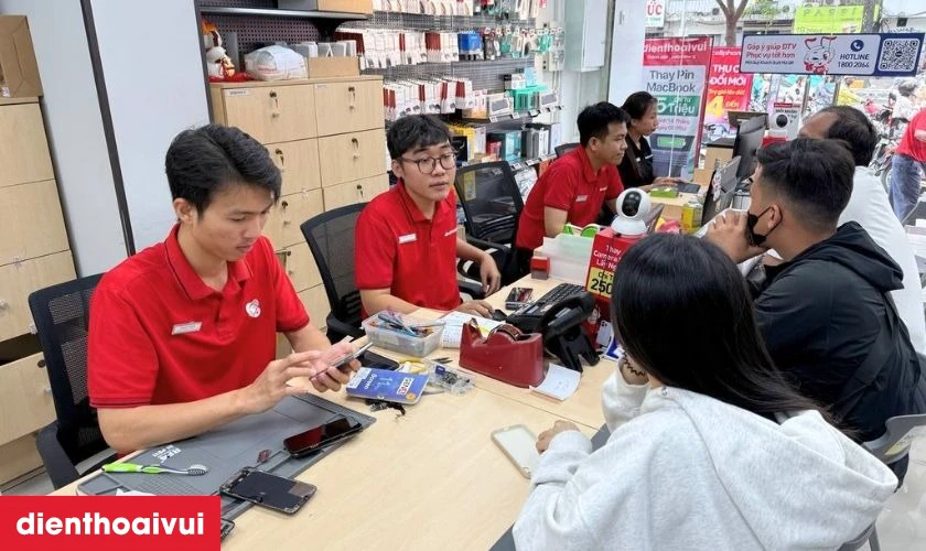 Vì sao nên thay màn hình Samsung Galaxy A03 chính hãng GENA loại Pro tại Điện Thoại Vui