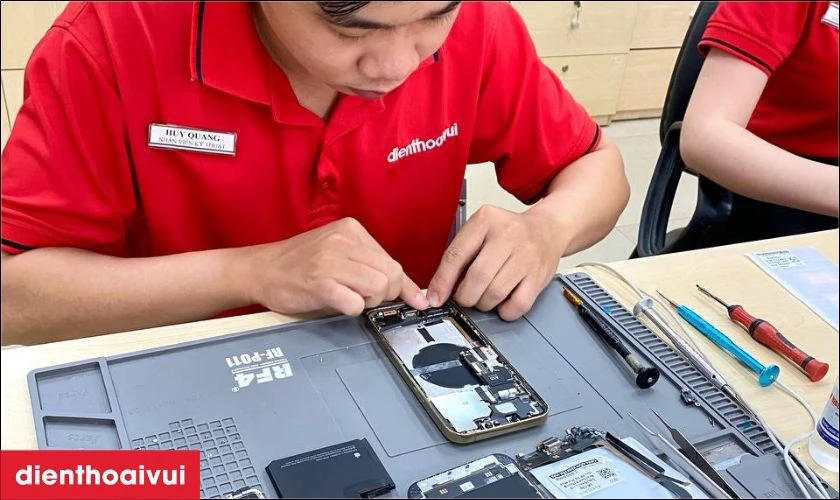 Quy trình thay màn hình Samsung Galaxy A34 loại A+ chuyên nghiệp lấy liền tại Điện Thoại Vui