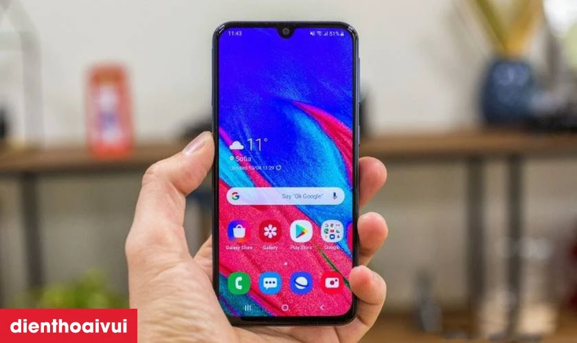 Có nên thay màn hình Samsung Galaxy A40s loại A+ không