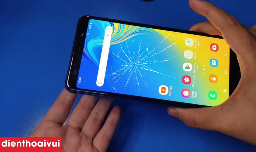 Màn hình hãng Safety Khi nào nên thay màn hình mới cho điện thoại Samsung Galaxy A7 2018?