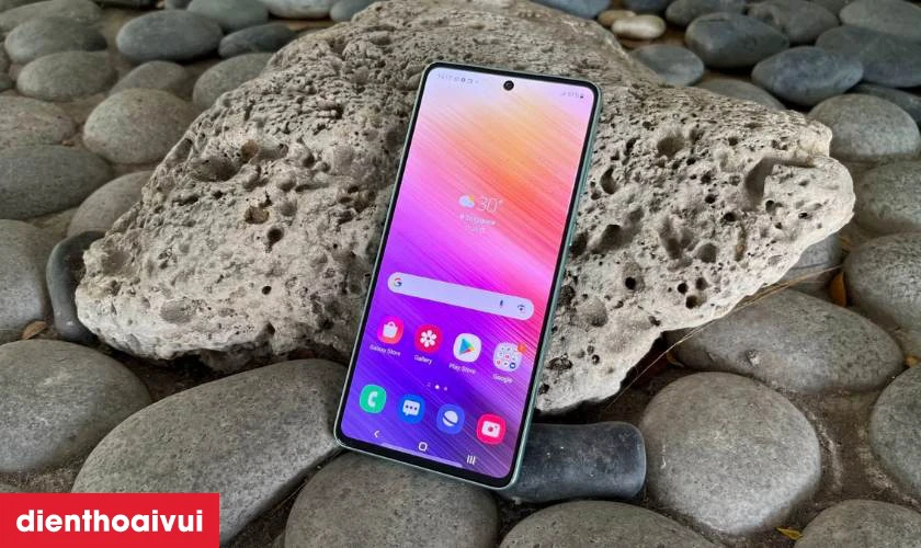 Có nên thay màn hình Samsung Galaxy A73 5G chính hãng GENA loại Pro không