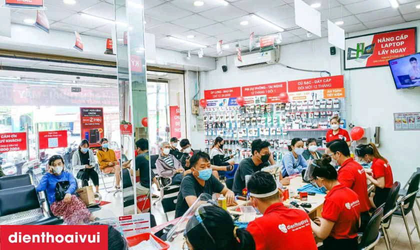 Dịch vụ thay linh kiện các dòng điện thoại lấy liền tại Điện Thoại Vui