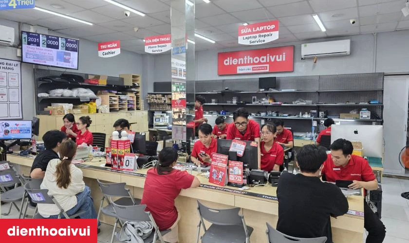 Thay màn hình điện thoại giá tốt