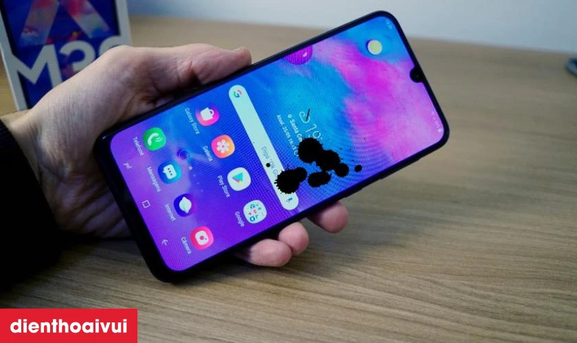 Khi nào nên thay màn hình mới cho điện thoại Samsung Galaxy M30s