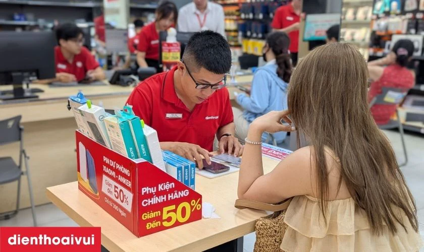 Máy được bàn giao để khách hàng kiểm tra lần cuối trước khi thanh toán