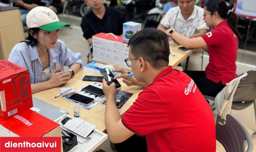 Kiểm tra và báo giá thay màn hình